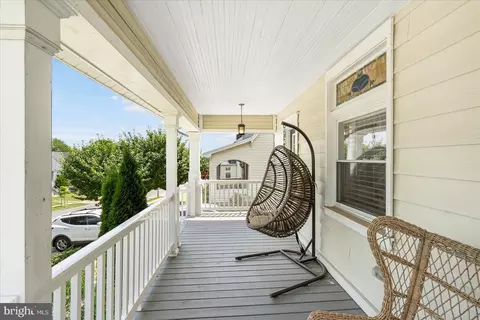 Exterior - 4419 Raspe Ave, Baltimore, MD 21206 photo 2 of 9