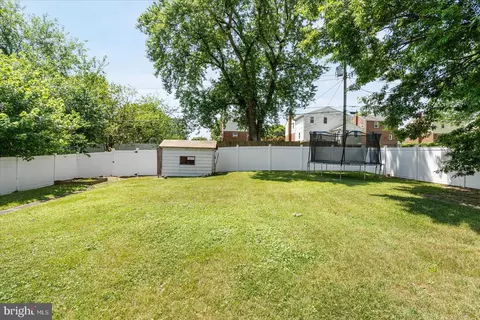 Exterior - 4419 Raspe Ave, Baltimore, MD 21206 photo 5 of 9