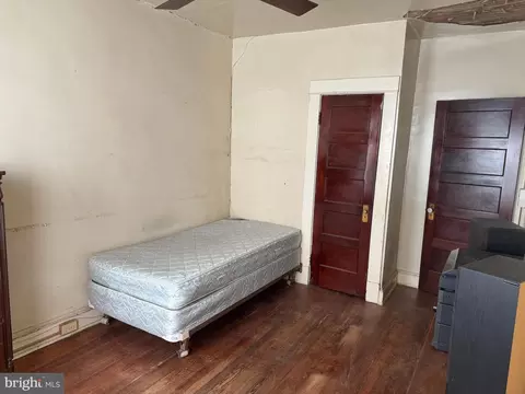 Bedroom - 4206 Ivanhoe Ave, Baltimore, MD 21212 photo 2 of 5