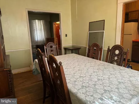 Dining - 4206 Ivanhoe Ave, Baltimore, MD 21212 photo 2 of 2
