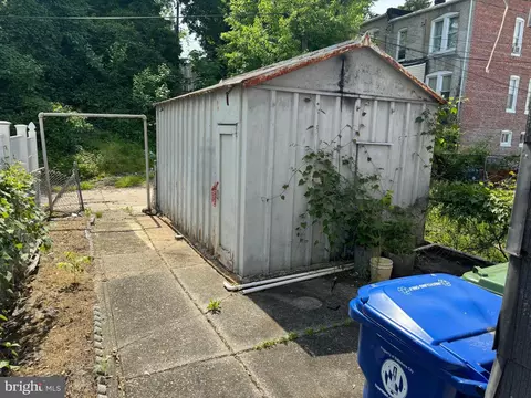 Exterior - 4206 Ivanhoe Ave, Baltimore, MD 21212 photo 3 of 3