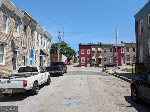 2113 Vine St, Baltimore, MD 21223 photo 2