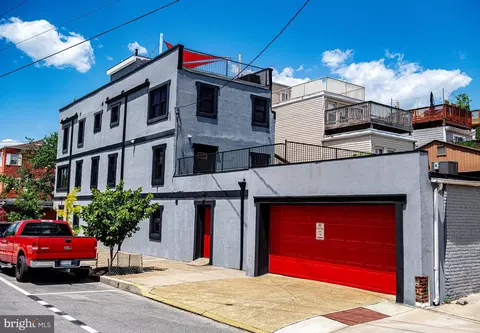 1239 S Clinton St, Baltimore, MD 21224