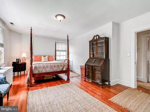 Bedroom - 426 Kenneth Sq, Baltimore, MD 21212 photo 2 of 4