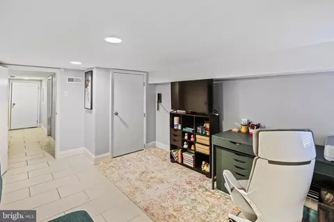 604 S Clinton St, Baltimore, MD 21224 photo 27