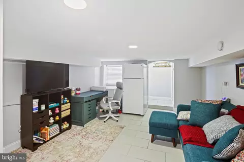 604 S Clinton St, Baltimore, MD 21224 photo 28