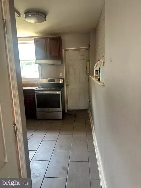 Entry Way - 1601 Cole St, Baltimore, MD 21223 photo 3 of 4