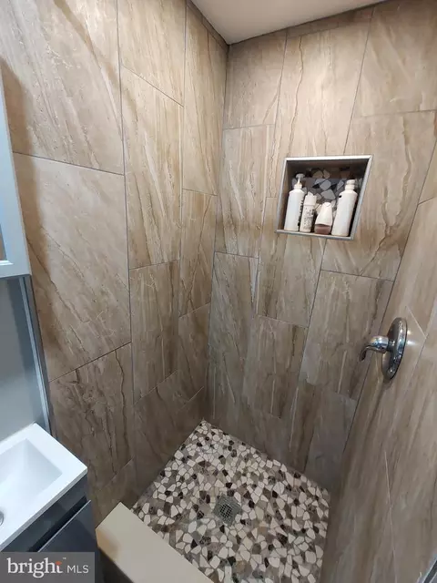 Bath - 3603 Clarinth Rd, Baltimore, MD 21215 photo 2 of 2