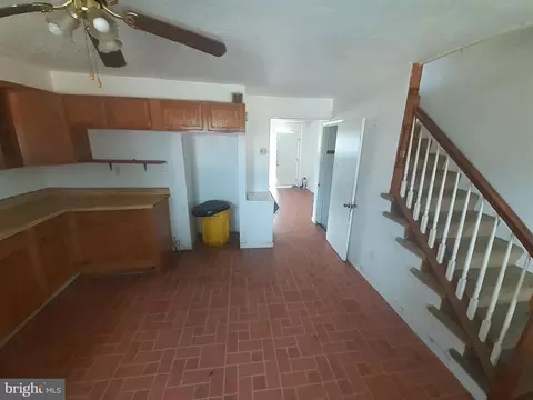 Entry Way - 3544 12 4th St, Baltimore Highlands, MD 21225 photo 2 of 6