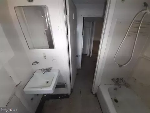 Bath - 3544 12 4th St, Baltimore Highlands, MD 21225 photo 2 of 2
