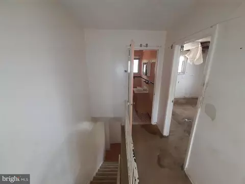 Entry Way - 3544 12 4th St, Baltimore Highlands, MD 21225 photo 3 of 6