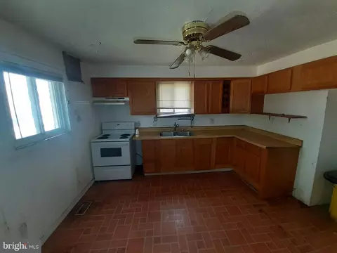 Kitchen - 3544 12 4th St, Baltimore Highlands, MD 21225 photo 1 of 1