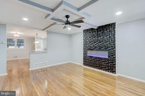 4554 The Strand, Baltimore, MD 21215