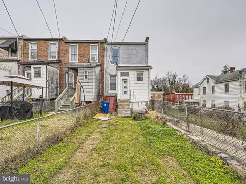 Exterior - 101 S Monastery Ave, Baltimore, MD 21229 photo 2 of 2