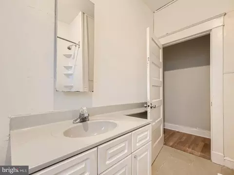 Bath - 101 S Monastery Ave, Baltimore, MD 21229 photo 2 of 2