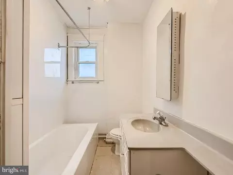 Bath - 101 S Monastery Ave, Baltimore, MD 21229 photo 1 of 2