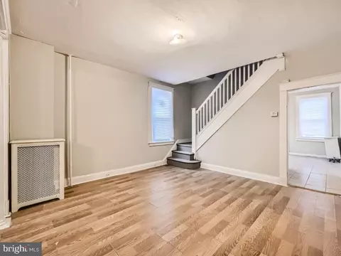 Living - 101 S Monastery Ave, Baltimore, MD 21229 photo 4 of 5