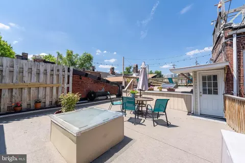 Exterior - 524 S Wolfe St, Baltimore, MD 21231 photo 1 of 11