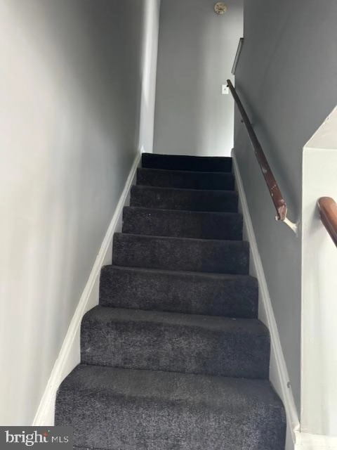 Entry Way - 2501 Oakley Ave, Baltimore, MD 21215 photo 1 of 2