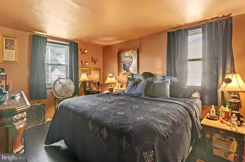 Bedroom - 5230 Darien Rd, Baltimore, MD 21206 photo 2 of 2
