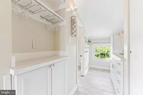 Entry Way - 13 E Henrietta St, Baltimore, MD 21230 photo 13 of 14