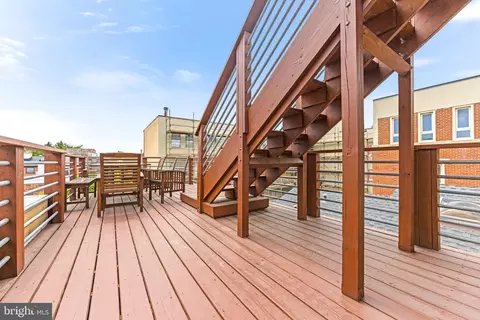 Exterior - 13 E Henrietta St, Baltimore, MD 21230 photo 3 of 11