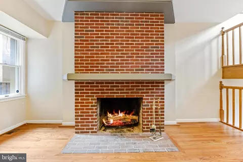 Living - 13 E Henrietta St, Baltimore, MD 21230 photo 2 of 9