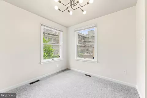 Bedroom - 13 E Henrietta St, Baltimore, MD 21230 photo 1 of 2