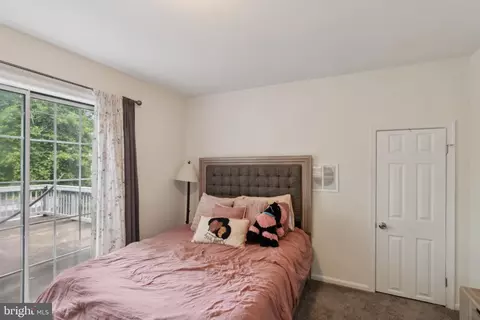 Bedroom - 3909 Ridgecroft Rd, Baltimore, MD 21206 photo 1 of 4