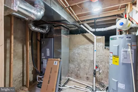 324 Gilmor St, Baltimore, MD 21223 photo 45