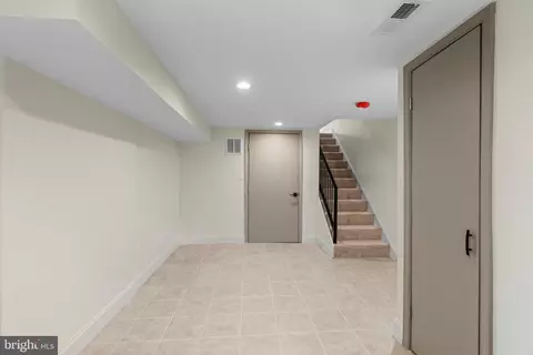 324 Gilmor St, Baltimore, MD 21223 photo 43