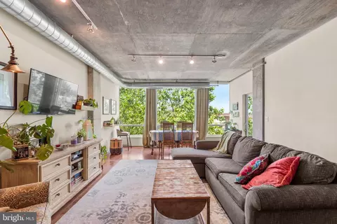 1200 Steuart St #325, Baltimore, MD 21230