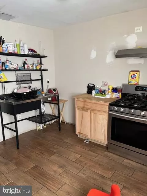 941 Ellicott Dr, Baltimore, MD 21216 photo 5