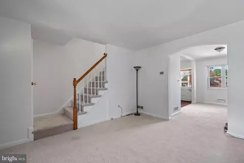 4730 Williston St, Baltimore, MD 21229 photo 4