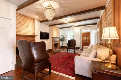 Living - 124 E Montgomery St, Baltimore, MD 21230 photo 1 of 5