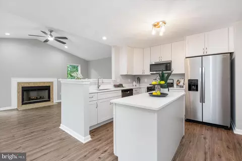 1318 E 33rd St, Baltimore, MD 21218 photo 12