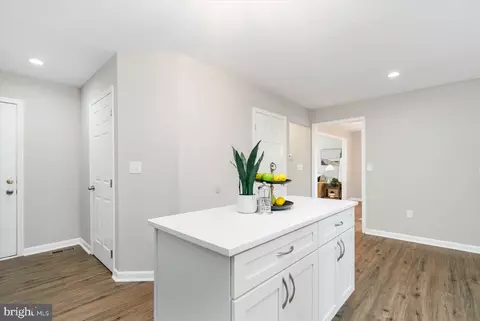 1318 E 33rd St, Baltimore, MD 21218 photo 16