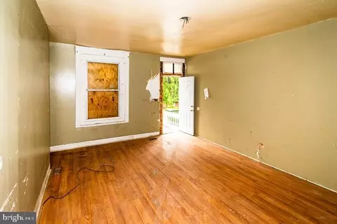 3209 Baker St, Baltimore, MD 21216 photo 3