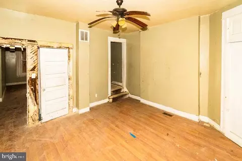 3209 Baker St, Baltimore, MD 21216 photo 5