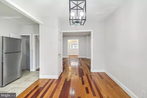 Entry Way - 2818 Quantico Ave, Baltimore, MD 21215 photo 5 of 8
