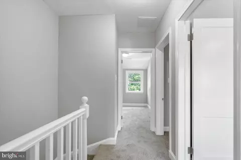 Entry Way - 1335 Crofton Rd, Baltimore, MD 21239 photo 2 of 3