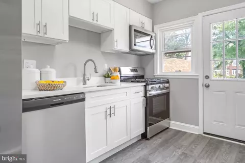 Kitchen - 1335 Crofton Rd, Baltimore, MD 21239 photo 2 of 3