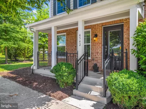 4542 Old Frederick Rd, Baltimore, MD 21229 photo 3