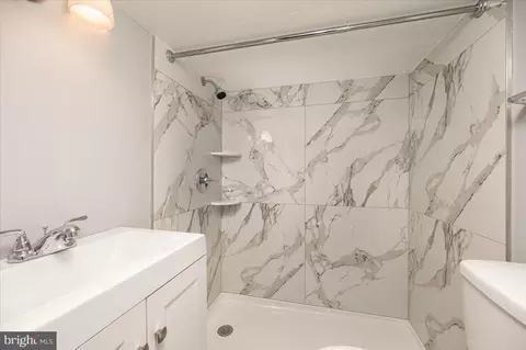 Bath - 642 S Macon St, Baltimore, MD 21224 photo 2 of 2
