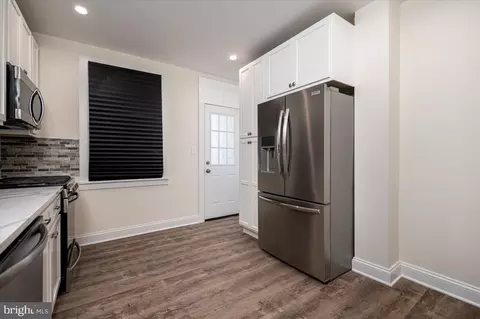 Entry Way - 642 S Macon St, Baltimore, MD 21224 photo 2 of 4