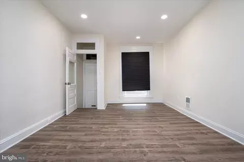 Living - 642 S Macon St, Baltimore, MD 21224 photo 1 of 3