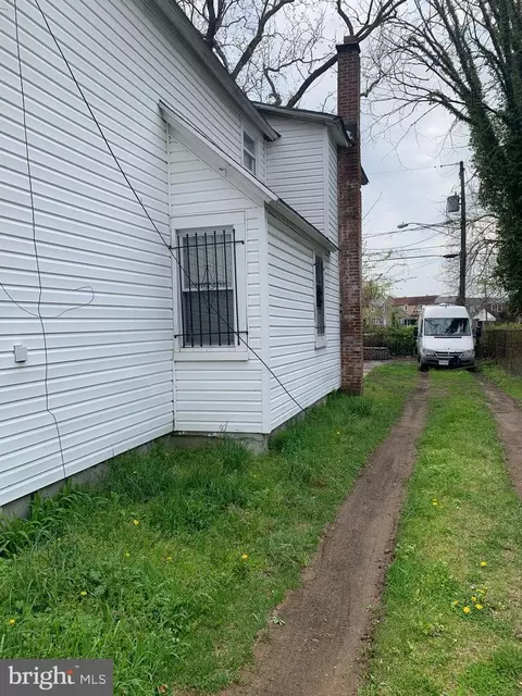 5322 Denmore Ave, Baltimore, MD 21215 photo 9