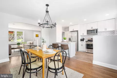 904 Andover Rd, Baltimore, MD 21218 photo 8