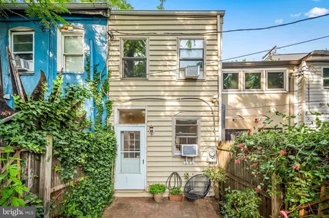 Exterior - 2730 Fox St, Baltimore, MD 21211 photo 9 of 9