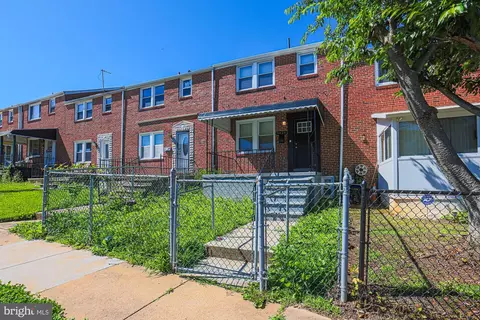 5426 Lynview Ave, Baltimore, MD 21215 photo 2